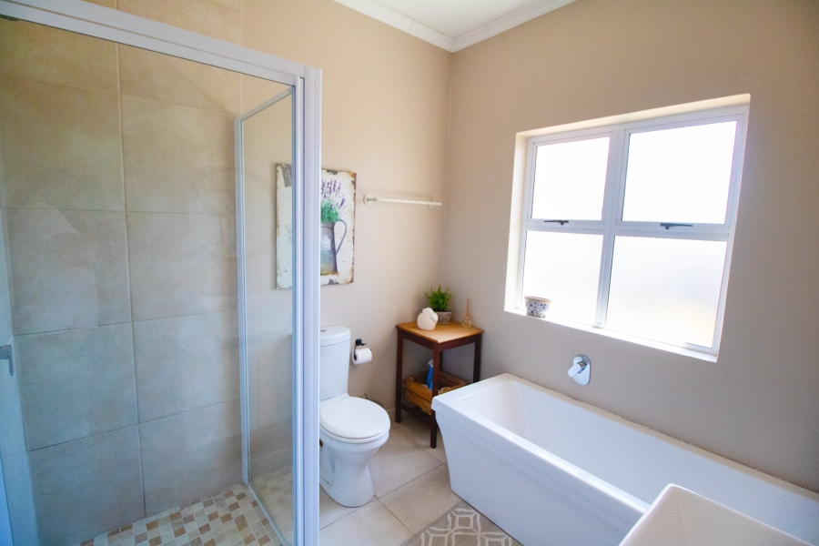 3 Bedroom Property for Sale in Marina Martinique Eastern Cape